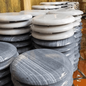 Đá đậy hút lỗ cá Koi